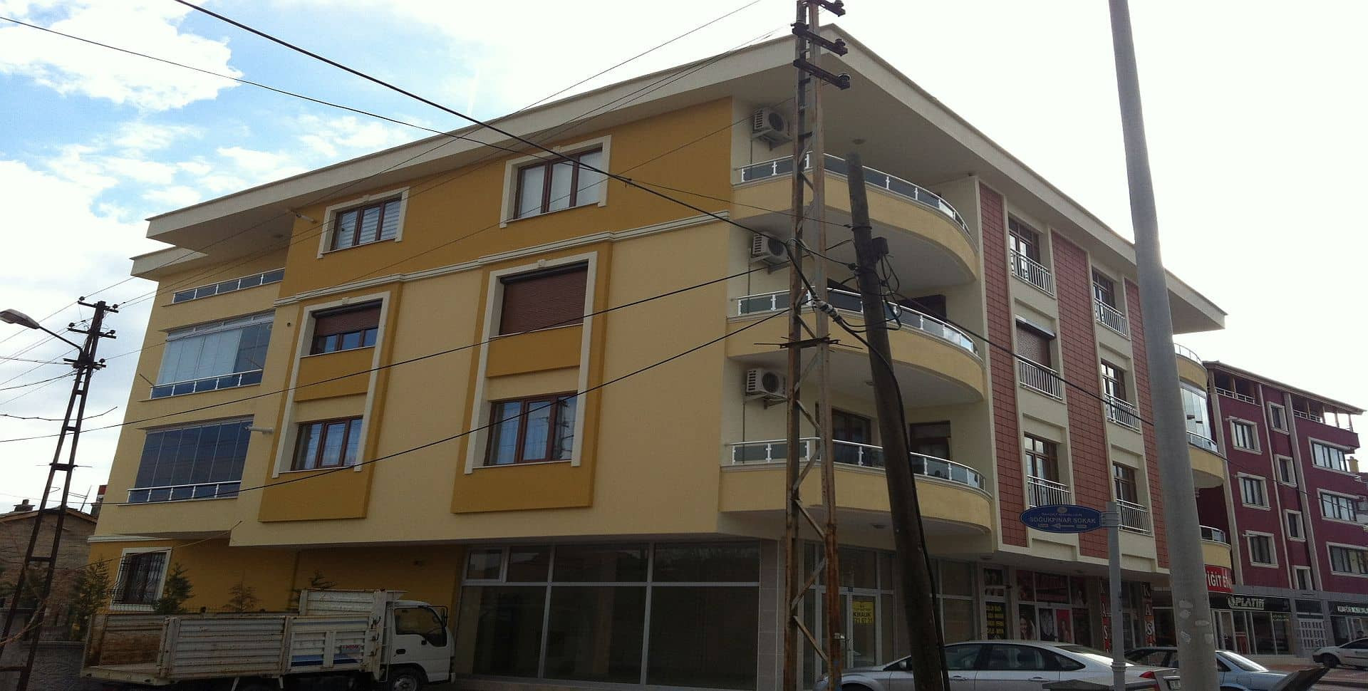 Nergis Apartmanı